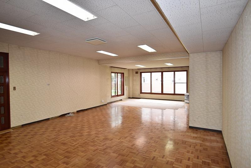 大型住居　滝川市大町6丁目 内観