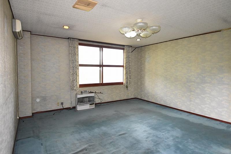 大型住居　滝川市大町6丁目 内観