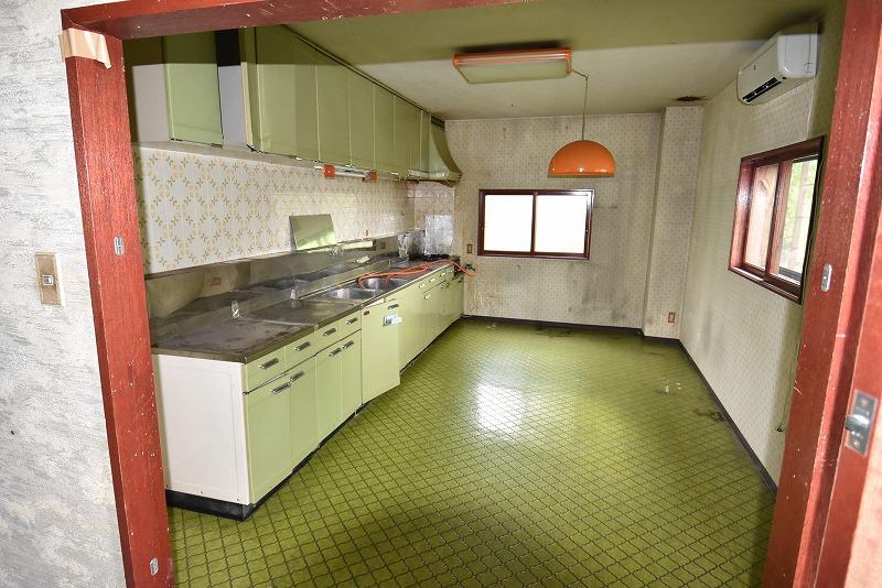 大型住居　滝川市大町6丁目 内観