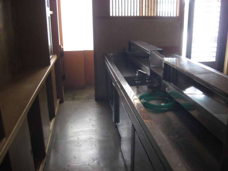 一棟ビル　KKビル 内観