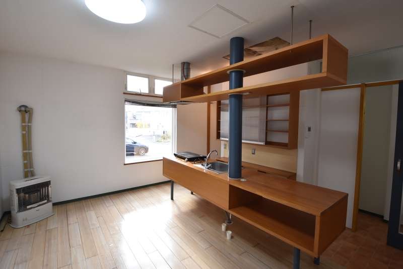 収益　花々館 内観