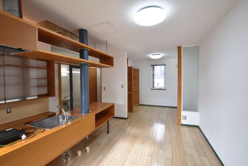 収益　花々館 内観