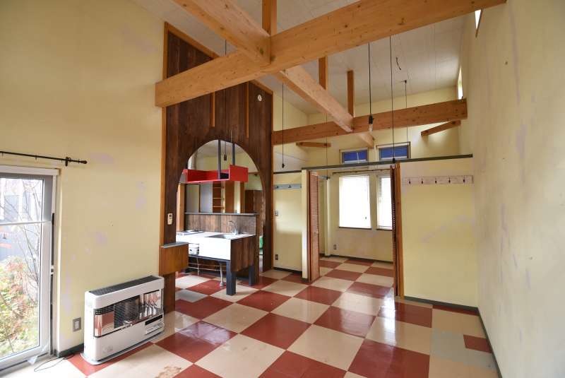 収益　花々館 内観