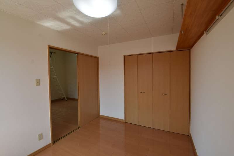 収益　ブルーソール 内観