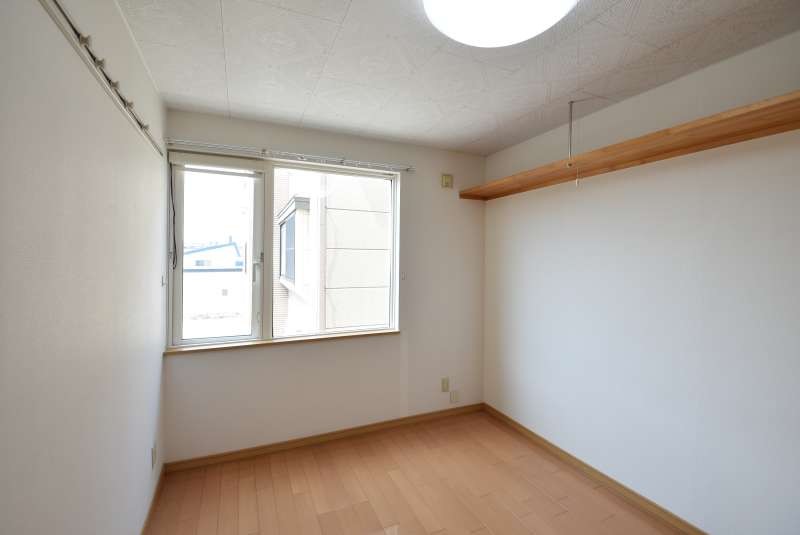 収益　ブルーソール 内観