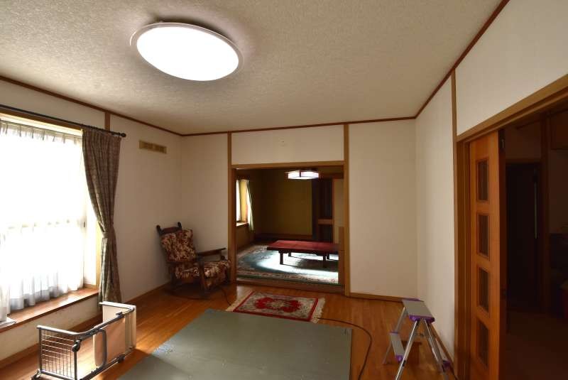 戸建　東8条1丁目 内観