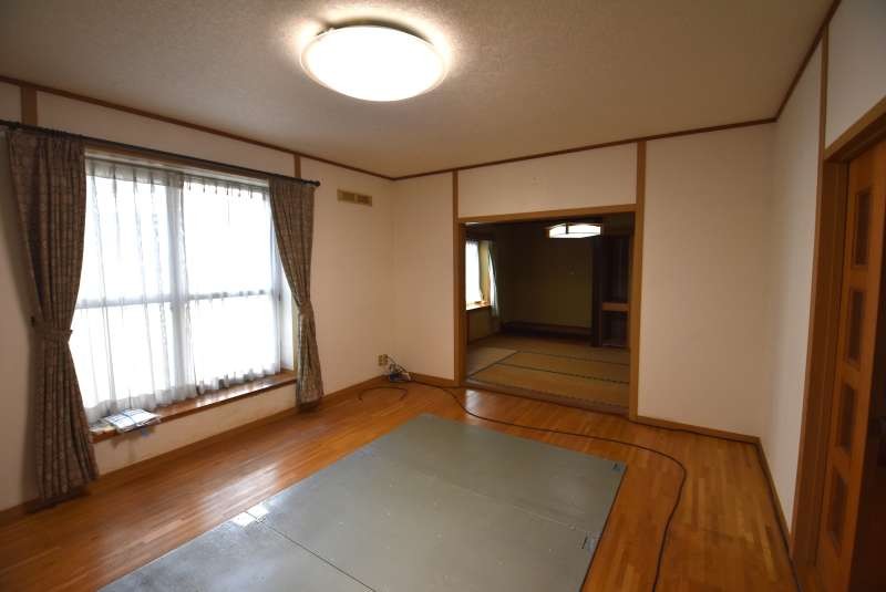 戸建　東8条1丁目 内観