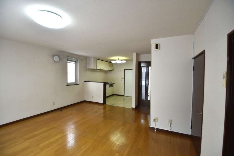 戸建　神楽岡6条4丁目 内観